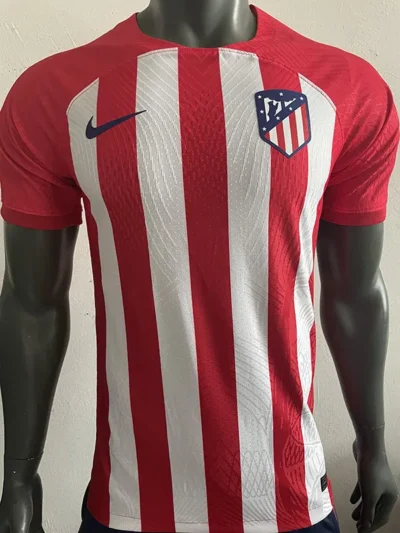 Camiseta de fútbol versión jugador local 23-24