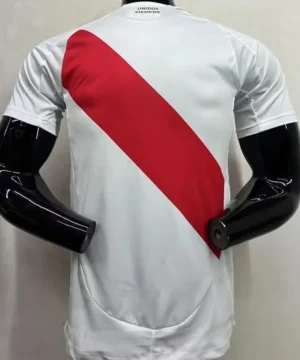 Camiseta de fútbol de la selección de Perú 24-25 en versión local